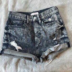 black wash jean shorts size 24